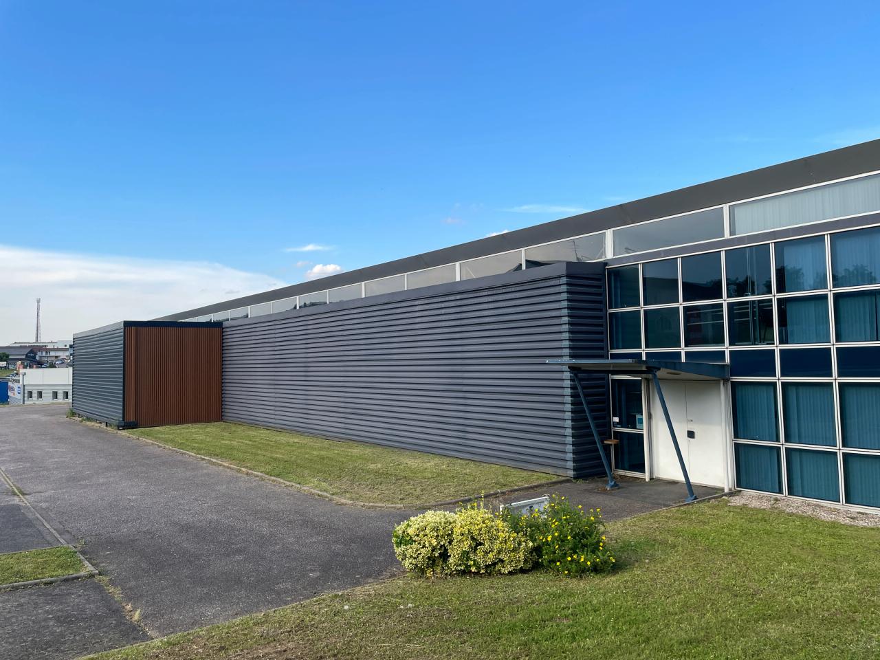 Local d'activité Ludres 1800m² Location local d'activité Ludres Meurthe-et-Moselle OLACT2427956 1